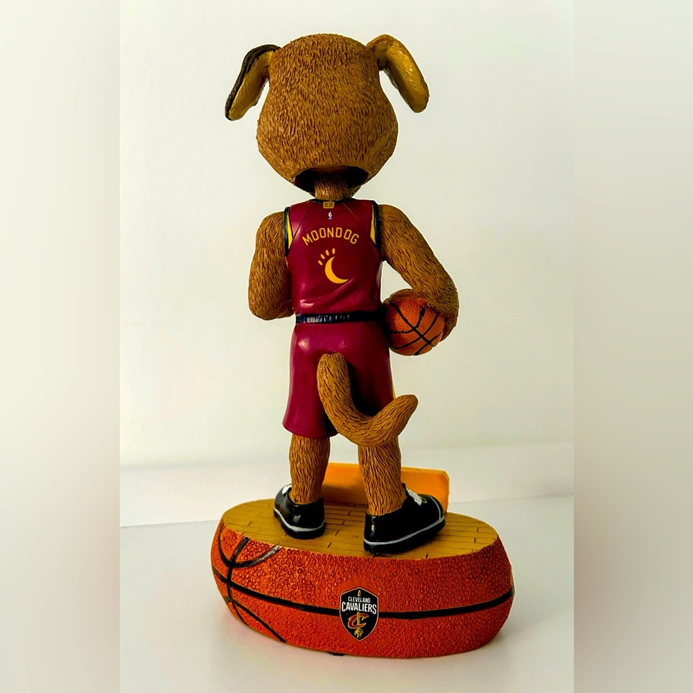 Cleveland Cavaliers Mascot - Bobblehead NBA Limited Edition Collectible - Picture 6 of 9